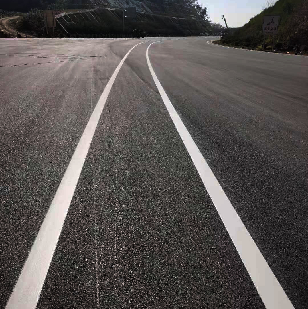 云南高速公路標(biāo)線施工